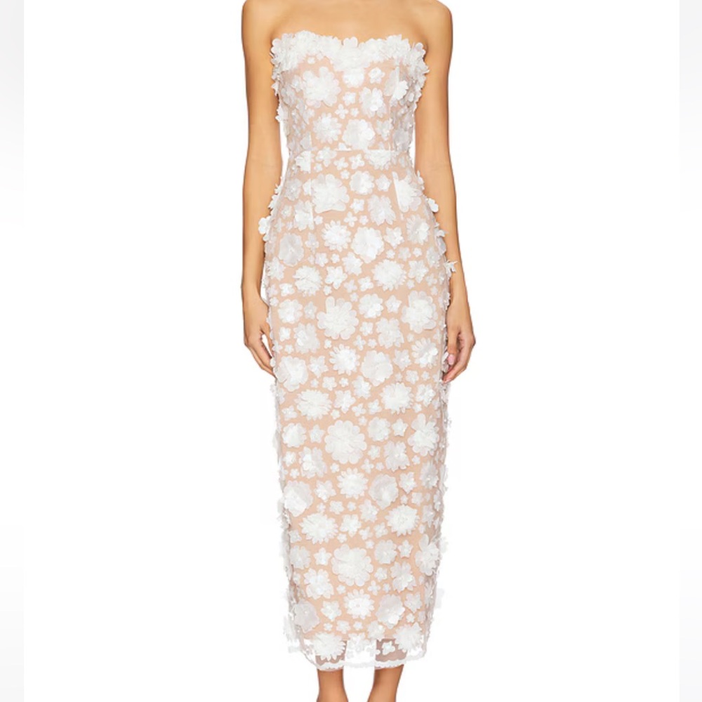 Elliatt Strapless Floral Lace Dress in White and Cream
